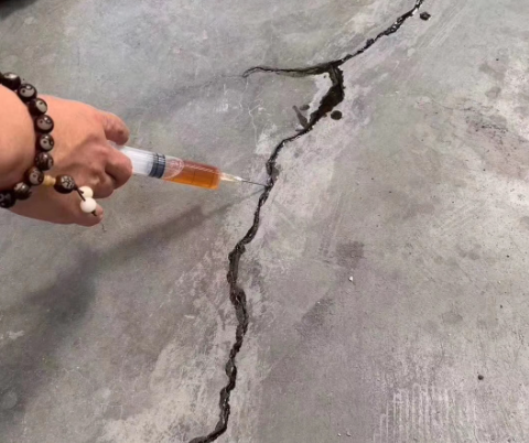 蔡甸混凝土裂缝修补技术详解​